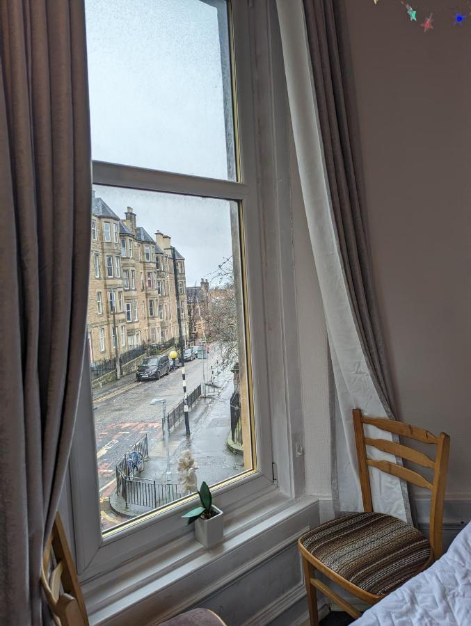 Huge Room In The City Edinburg Exteriör bild